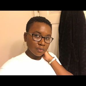 Meet your Posher, Nia